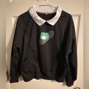 Juniors size M sweatshirt